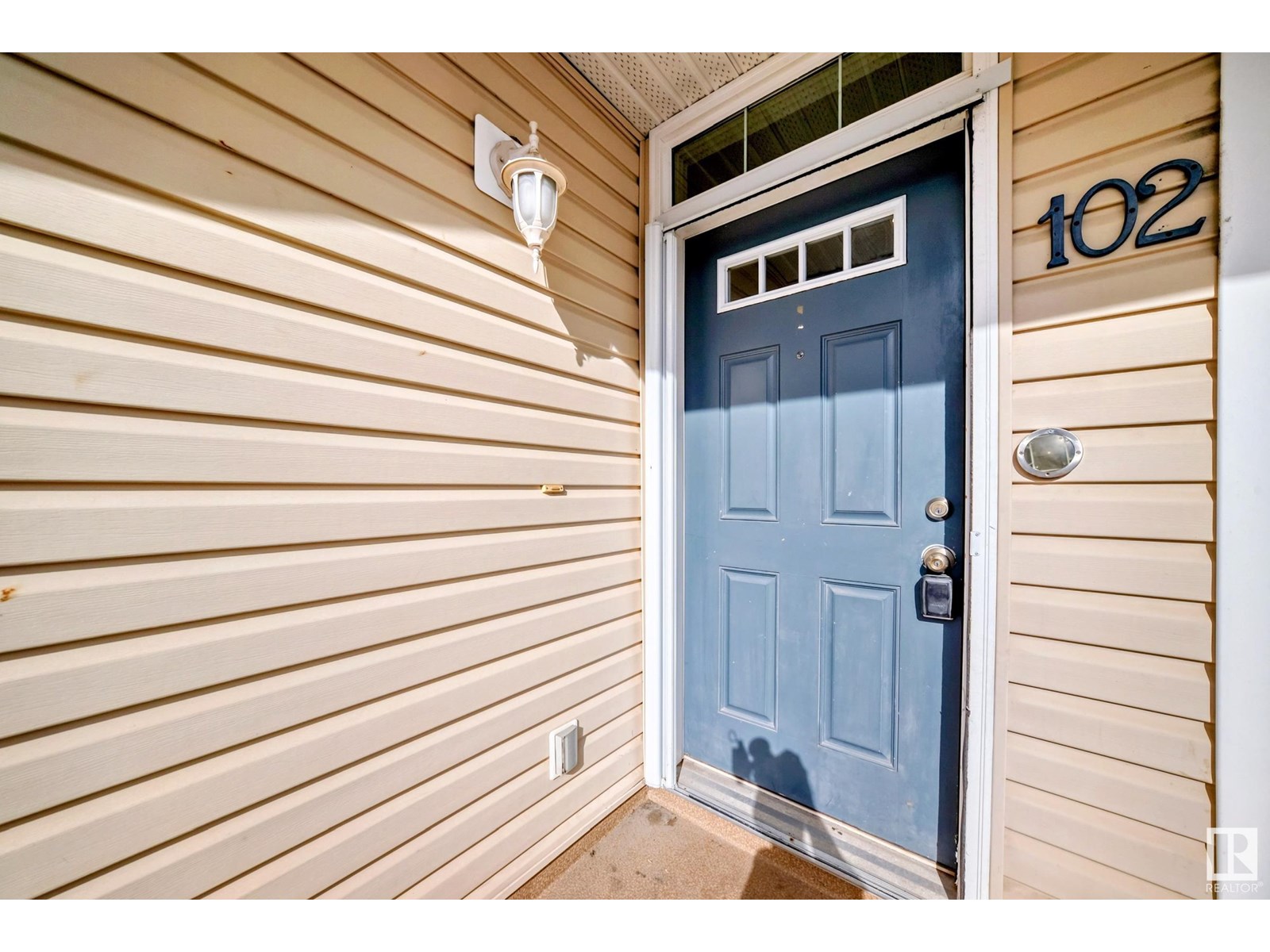 Property at #102 3010 33 AV NW NW image 2