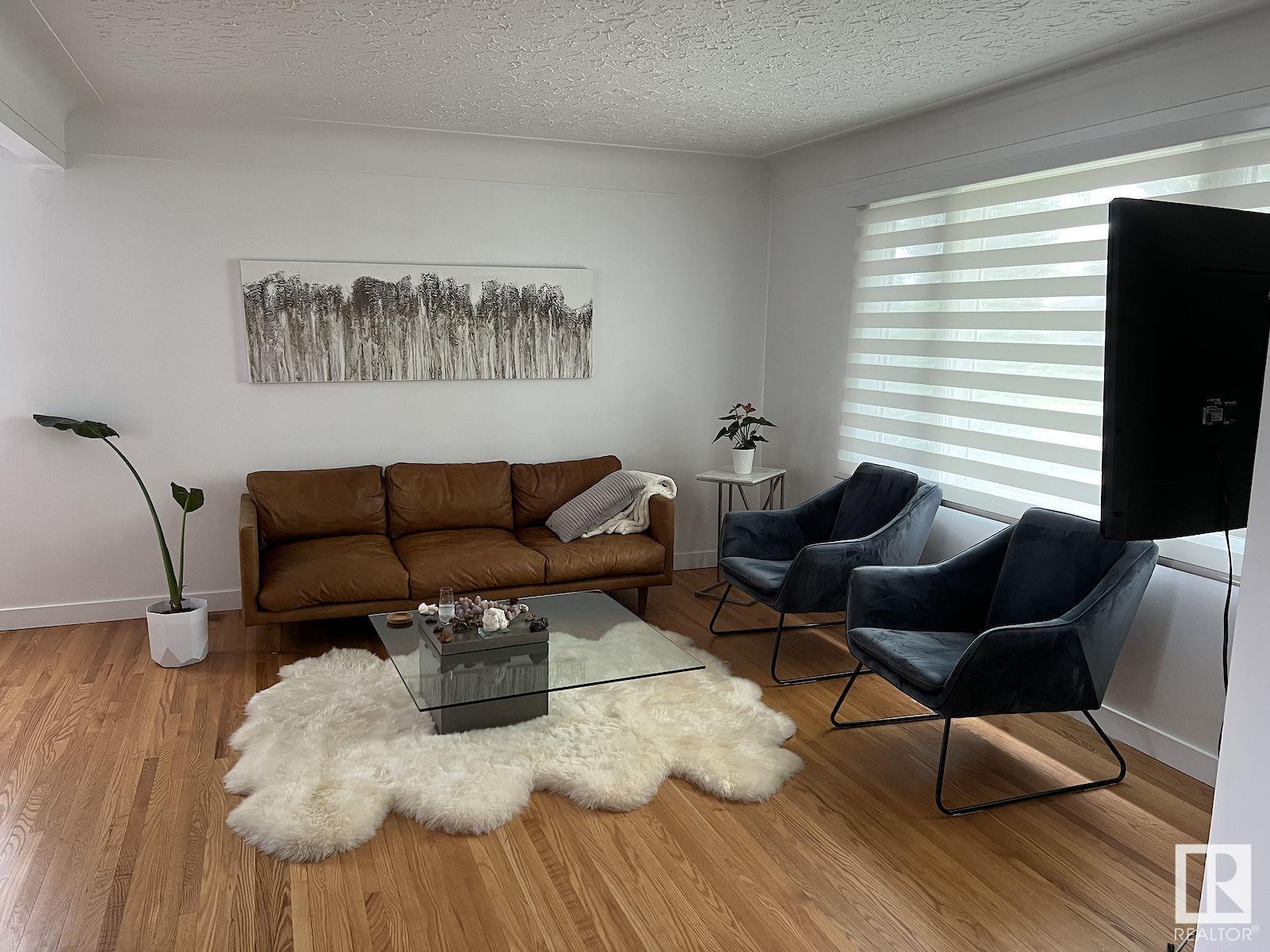 Property at 8528 64 AV NW image 1