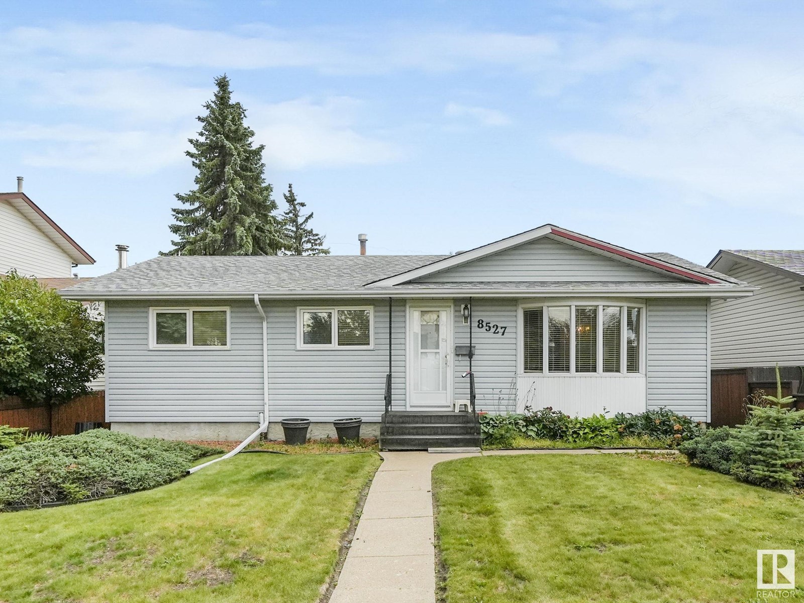 8527 134A AV NW, Edmonton, Alberta