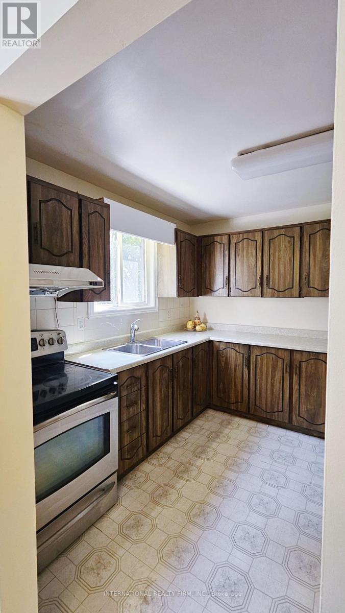 47 Parsell Square, Toronto, Ontario  M1B 2A5 - Photo 15 - E12312083