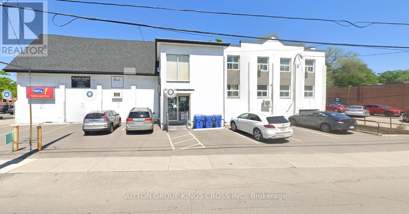 203 - 987 Clarkson Road S, Mississauga, Ontario  L5J 2V8 - Photo 1 - W12312090