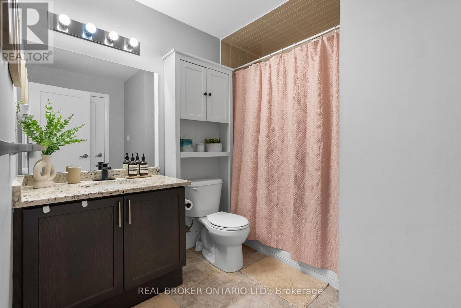 110 - 10 Concord Place W, Grimsby (Grimsby Beach), Ontario  L3M 0G6 - Photo 25 - X12312078