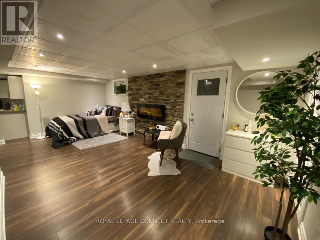 Lower - 43 Tomlin Crescent, Richmond Hill, Ontario  L4C 7T1 - Photo 1 - N12312097