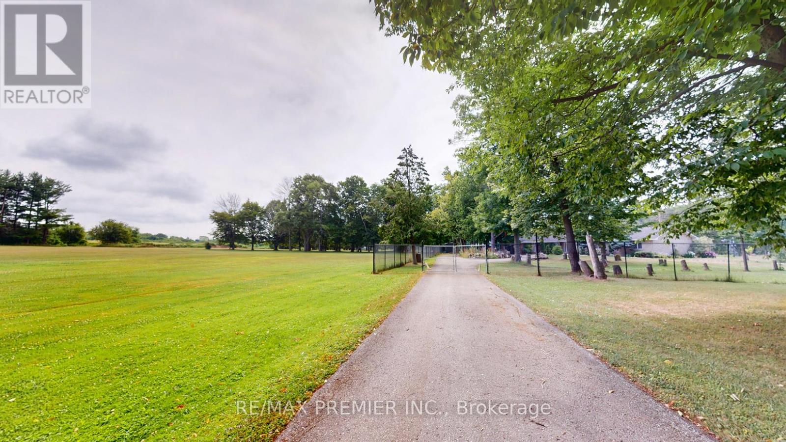 253 Morning Side Road, East Gwillimbury, Ontario  L9N 0K6 - Photo 1 - N12312110
