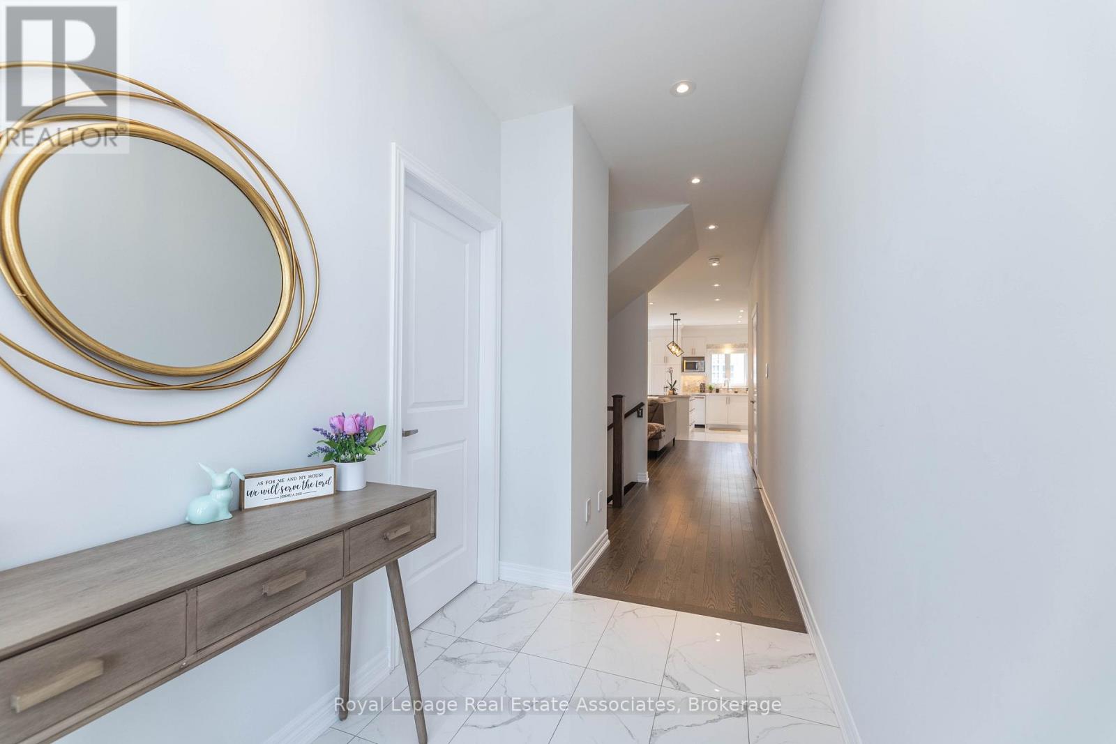 Property at 7 OVERLEA DRIVE image 4