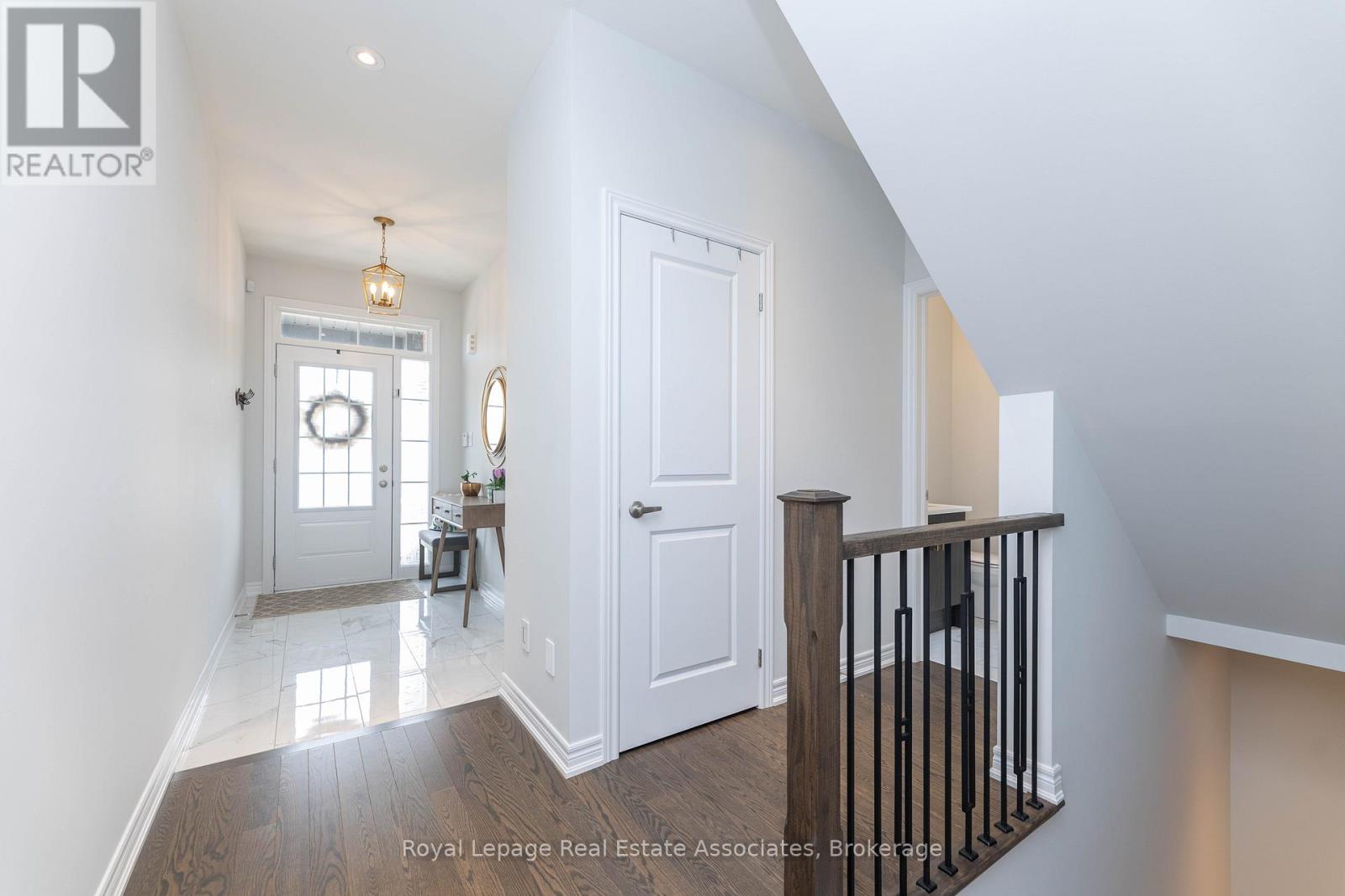 Property at 7 OVERLEA DRIVE image 5