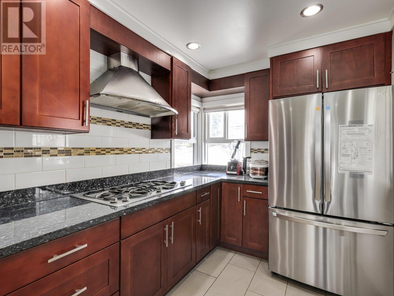 2241 E 43rd Avenue, Vancouver, British Columbia  V5P 1M8 - Photo 7 - R3031469