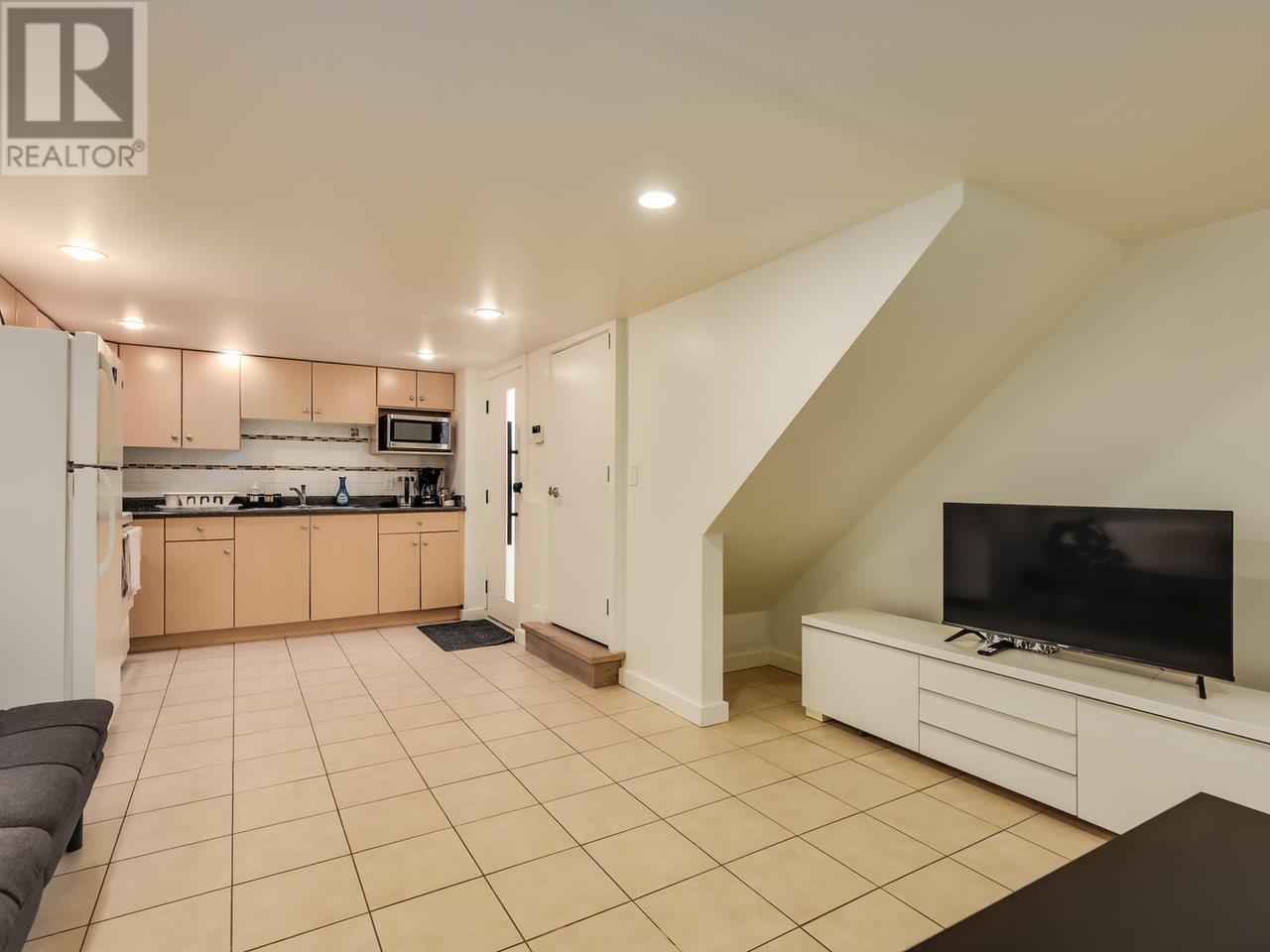 2241 E 43rd Avenue, Vancouver, British Columbia  V5P 1M8 - Photo 16 - R3031469