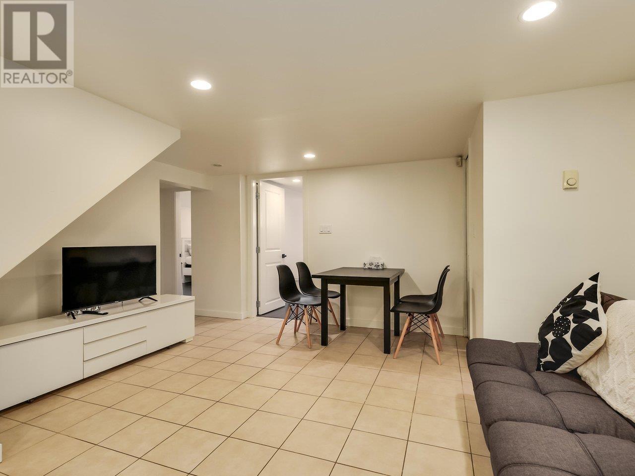 2241 E 43rd Avenue, Vancouver, British Columbia  V5P 1M8 - Photo 15 - R3031469