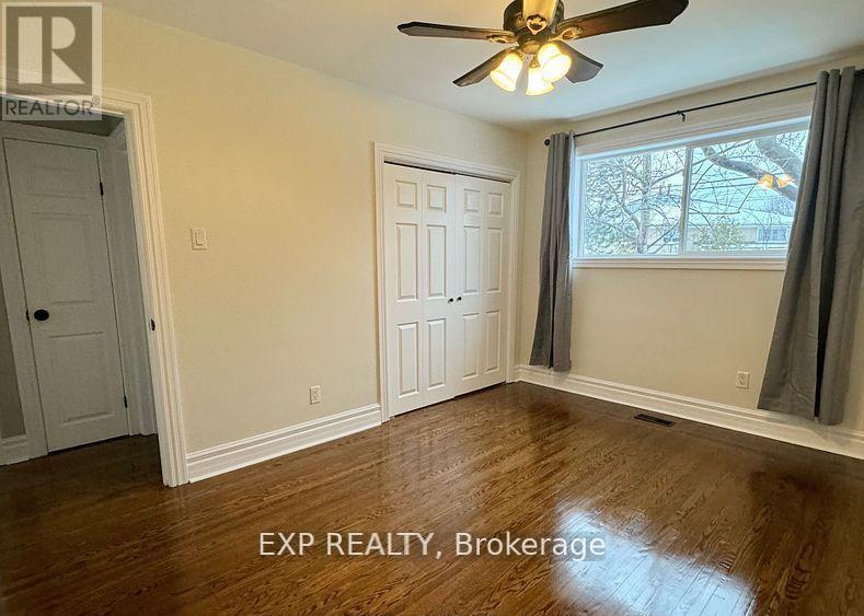 46 Tealham Drive, Toronto, Ontario  M9V 3T6 - Photo 7 - W12312118