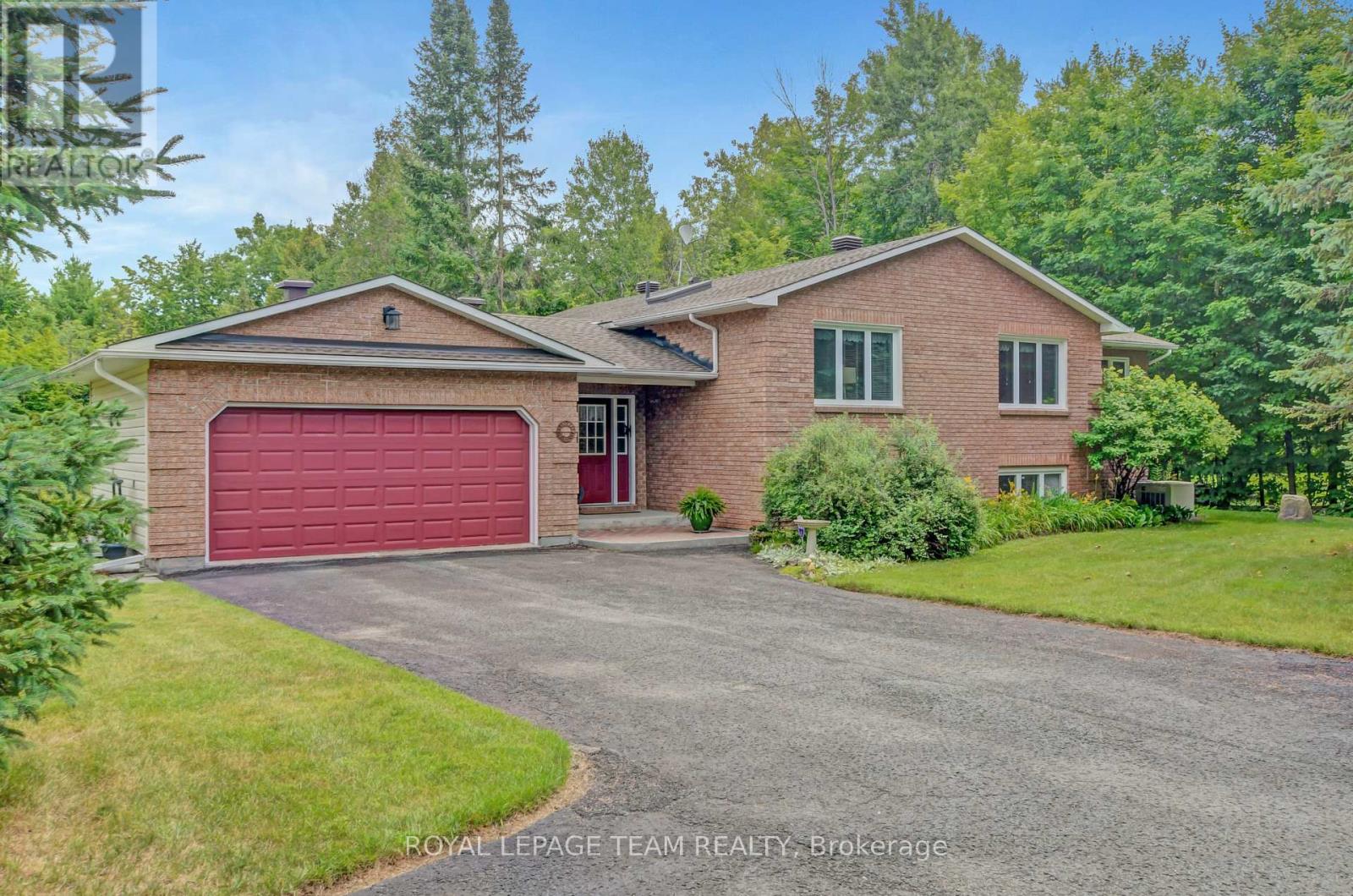 1043 COUNTY RD 44 ROAD E, North Grenville, Ontario