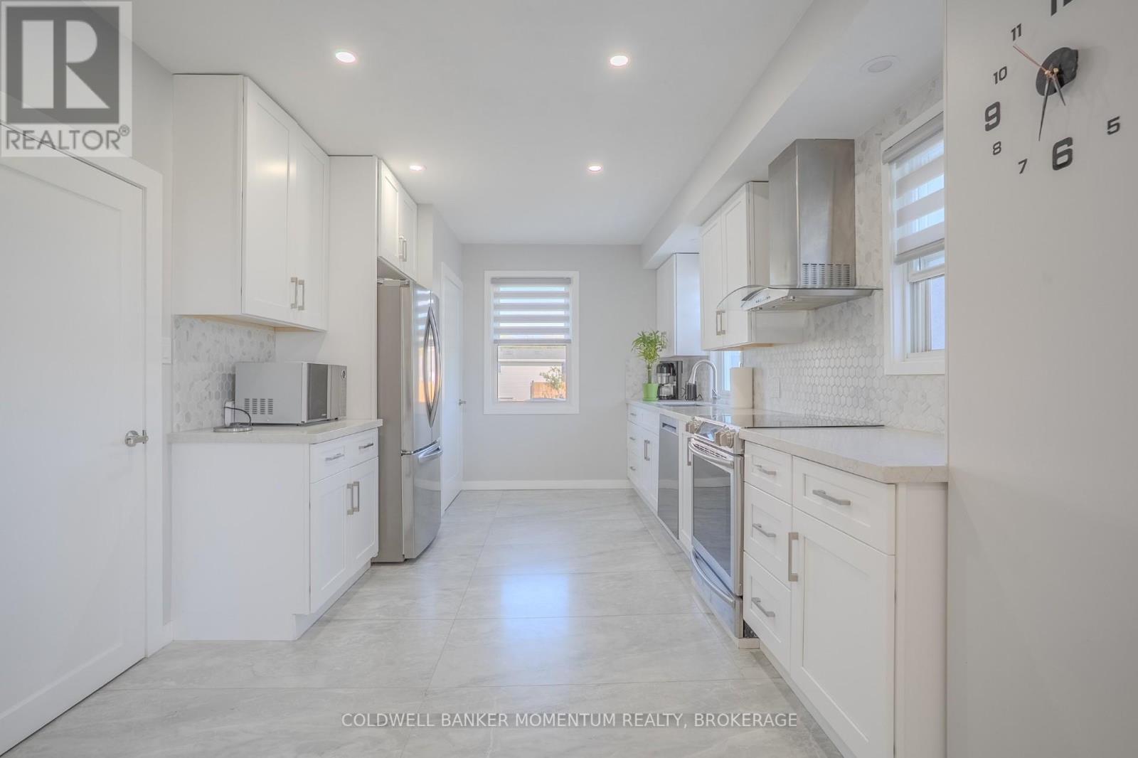 165 East West Line, Niagara-On-The-Lake, Ontario  L0S 1J0 - Photo 10 - X12312167