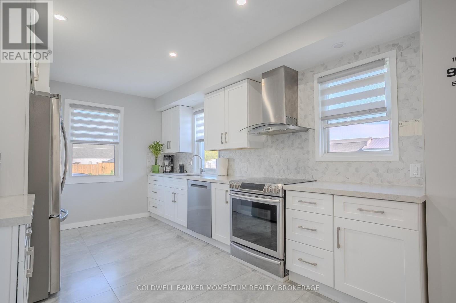 165 East West Line, Niagara-On-The-Lake, Ontario  L0S 1J0 - Photo 11 - X12312167