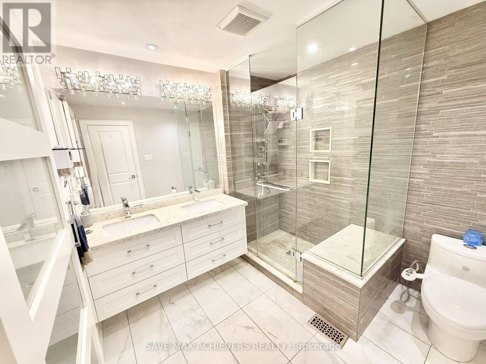 12 Upwood Place, Brampton (Sandringham-Wellington), Ontario  L6R 1T3 - Photo 20 - W12312157