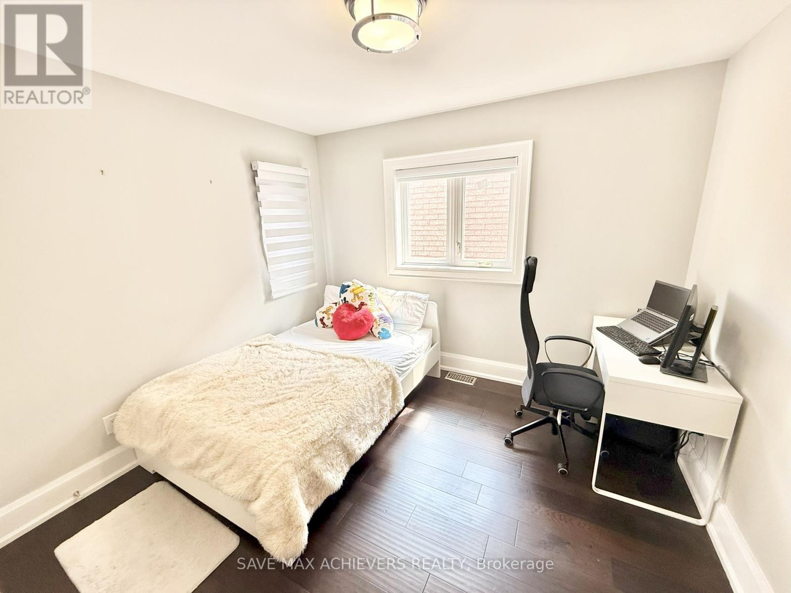 12 Upwood Place, Brampton (Sandringham-Wellington), Ontario  L6R 1T3 - Photo 23 - W12312157