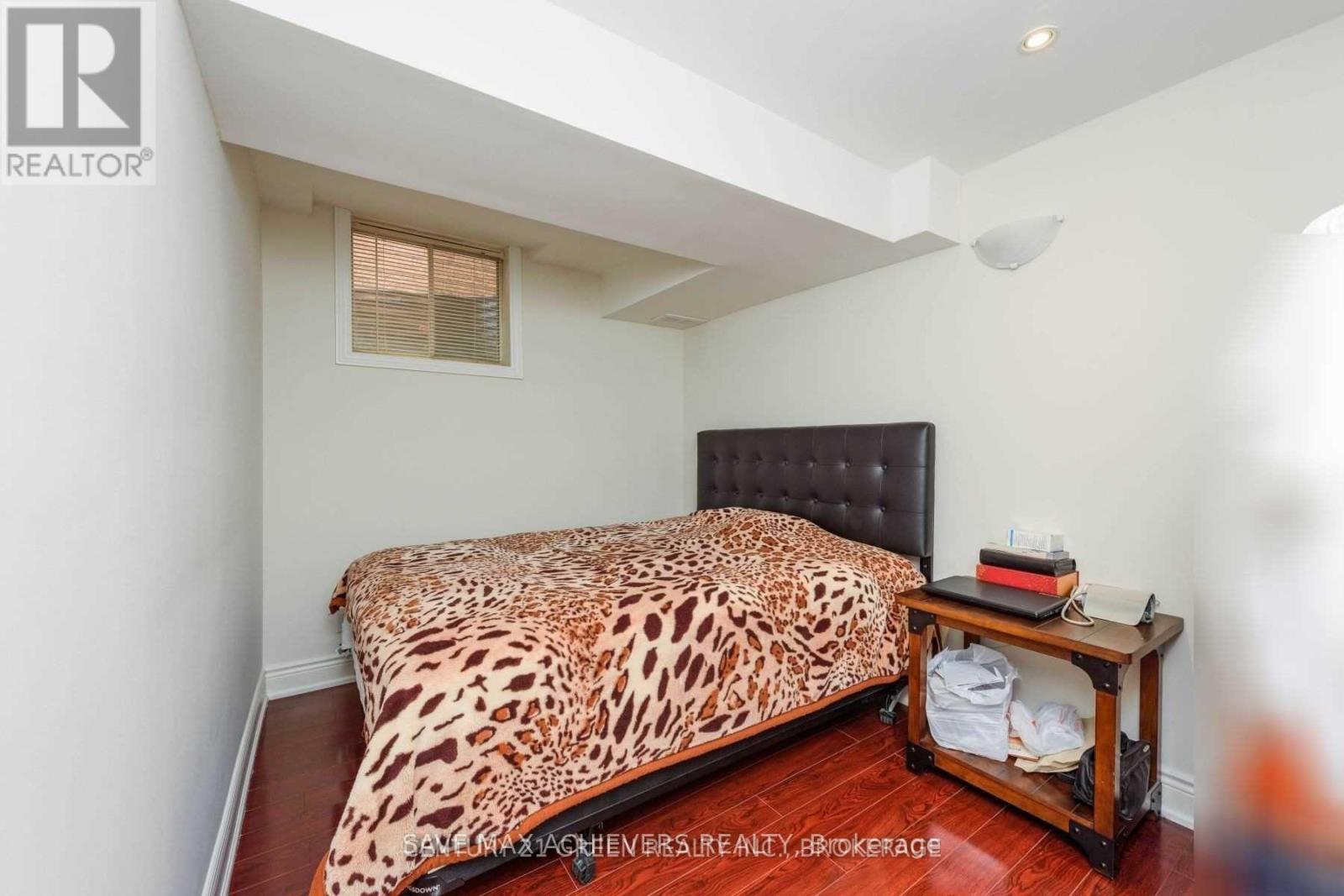 12 Upwood Place, Brampton (Sandringham-Wellington), Ontario  L6R 1T3 - Photo 33 - W12312157