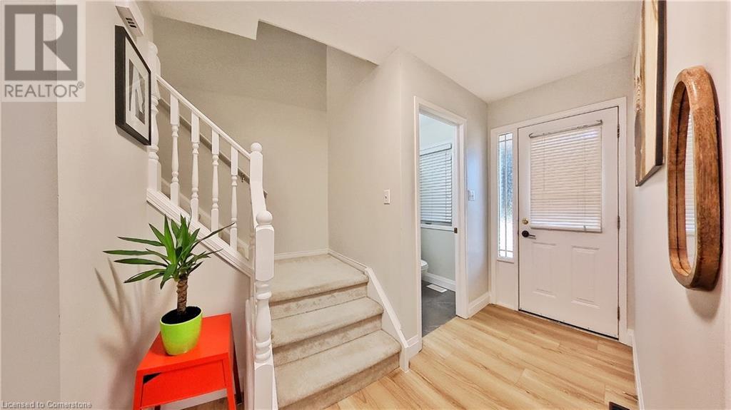 Property at 470 ANNAPOLIS Court image 5