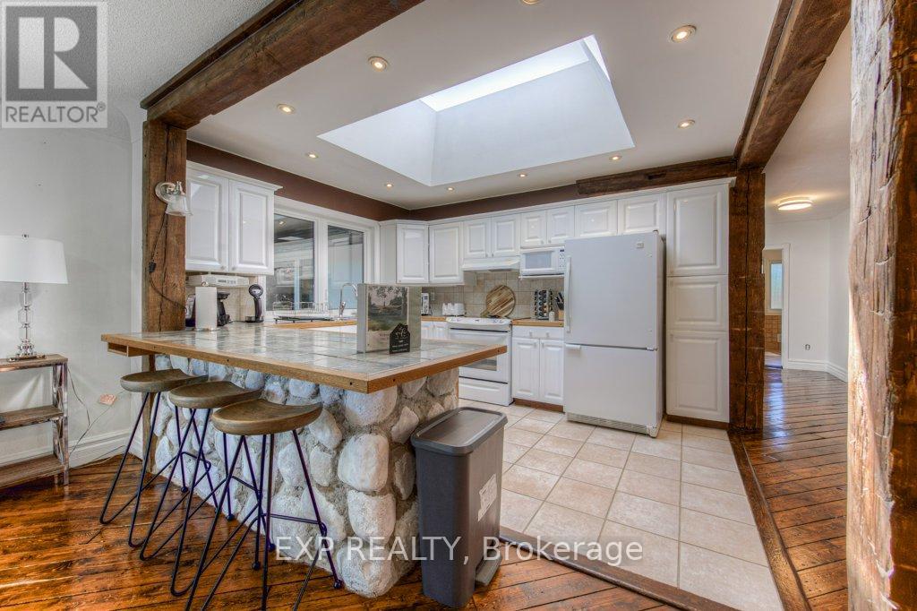 4187 Lakeshore Road, Burlington, Ontario  L7L 1A5 - Photo 17 - W12312215