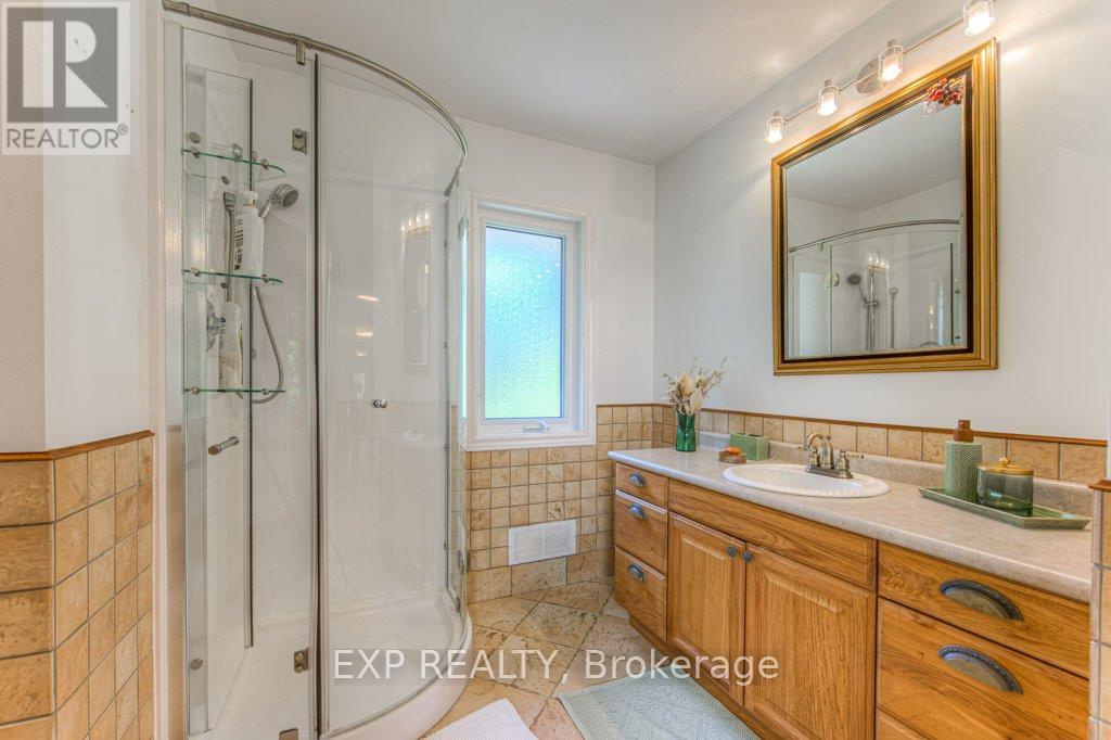 4187 Lakeshore Road, Burlington, Ontario  L7L 1A5 - Photo 24 - W12312215