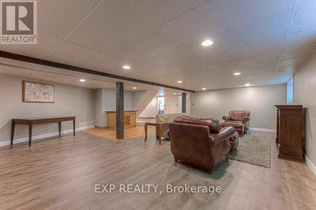 4187 Lakeshore Road, Burlington, Ontario  L7L 1A5 - Photo 33 - W12312215