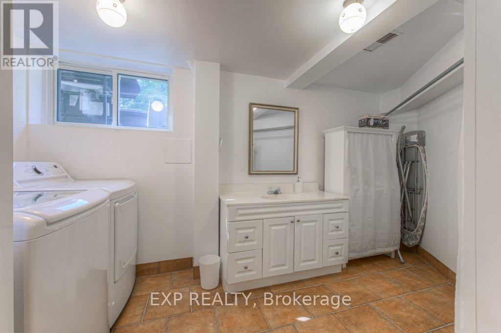 4187 Lakeshore Road, Burlington, Ontario  L7L 1A5 - Photo 35 - W12312215