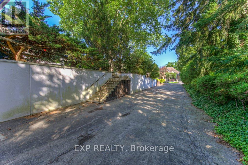 4187 Lakeshore Road, Burlington, Ontario  L7L 1A5 - Photo 40 - W12312215