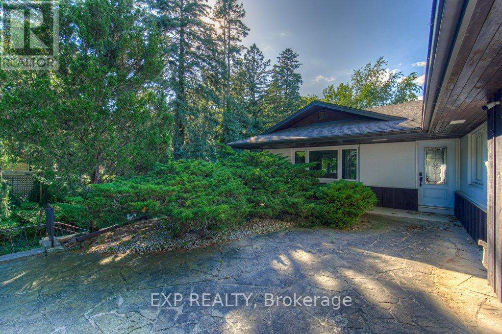 4187 Lakeshore Road, Burlington, Ontario  L7L 1A5 - Photo 9 - W12312215