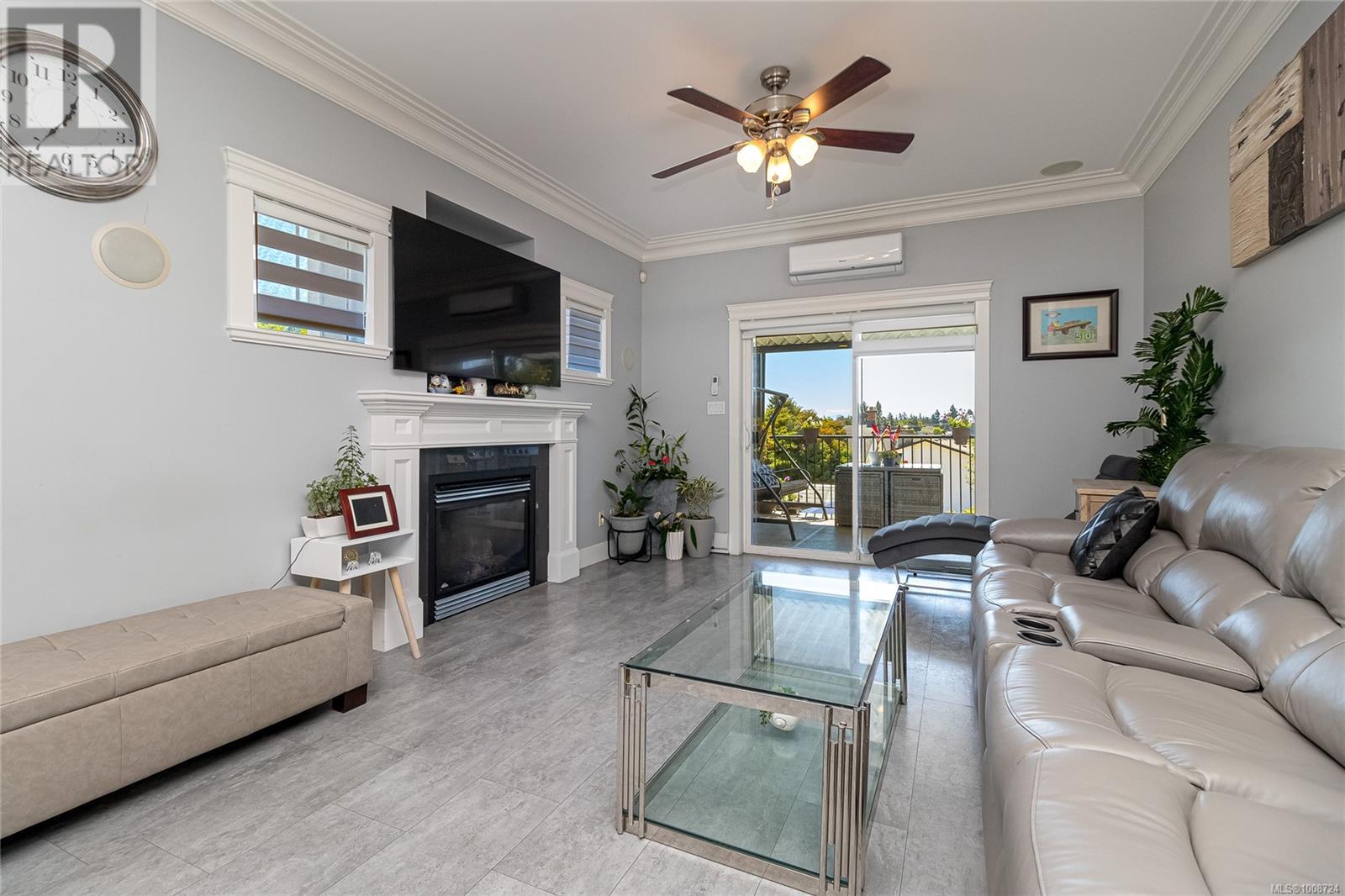 Property at 555 Leaside Ave image 4