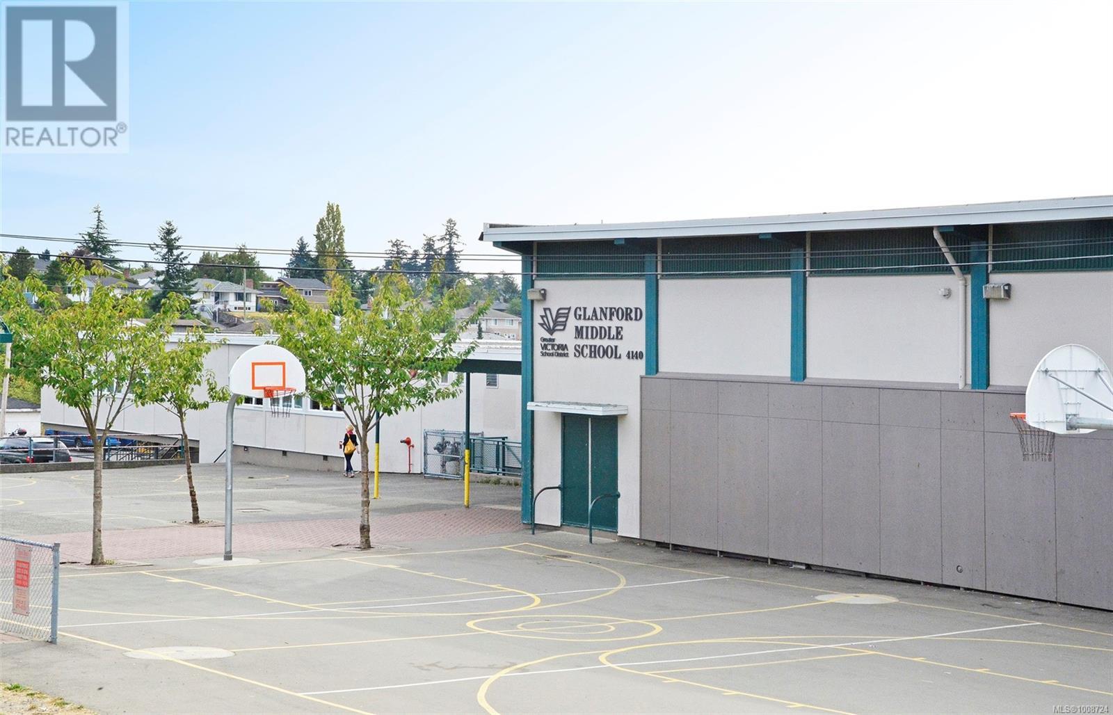 555 Leaside Ave, Saanich, British Columbia  V8Z 2K9 - Photo 54 - 1008724