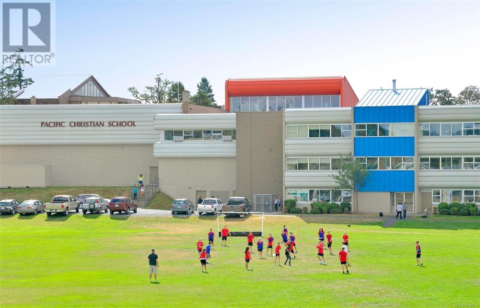 555 Leaside Ave, Saanich, British Columbia  V8Z 2K9 - Photo 56 - 1008724