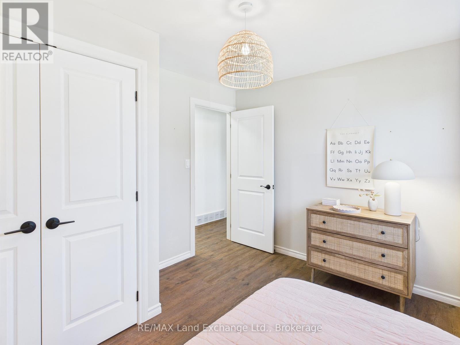 8 William Street N, Huron-Kinloss, Ontario  N0G 2R0 - Photo 14 - X12312228