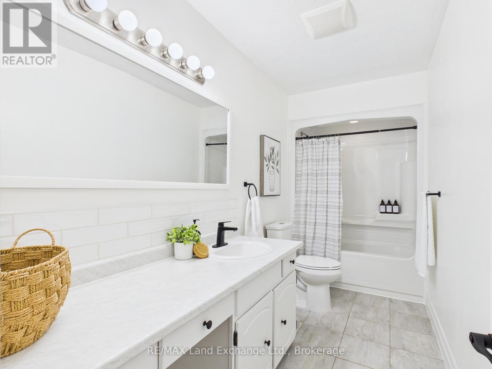 8 William Street N, Huron-Kinloss, Ontario  N0G 2R0 - Photo 16 - X12312228