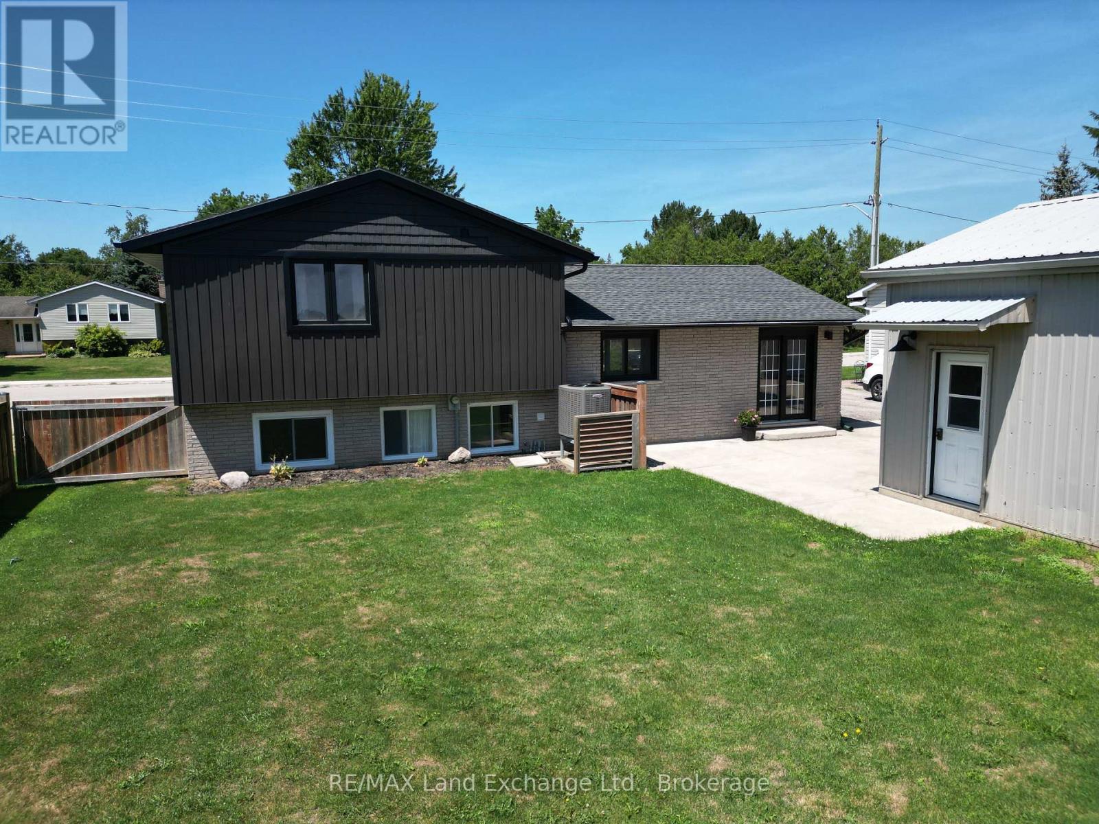 8 William Street N, Huron-Kinloss, Ontario  N0G 2R0 - Photo 21 - X12312228