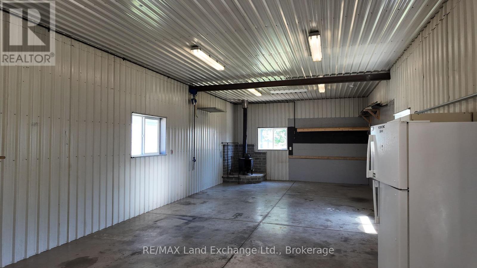 8 William Street N, Huron-Kinloss, Ontario  N0G 2R0 - Photo 23 - X12312228