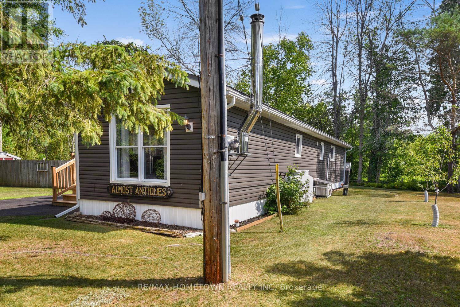 219 Knight Avenue, Augusta, Ontario  K6V 5T3 - Photo 2 - X12312235