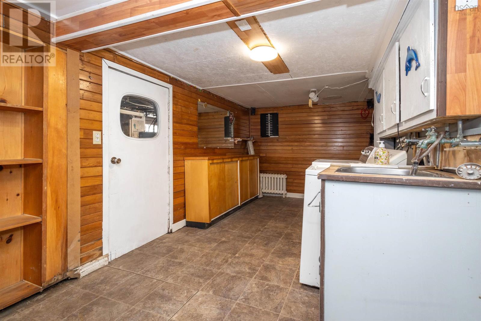 107 Ocean Avenue, Glace Bay, Nova Scotia  B1A 3V5 - Photo 21 - 202512299