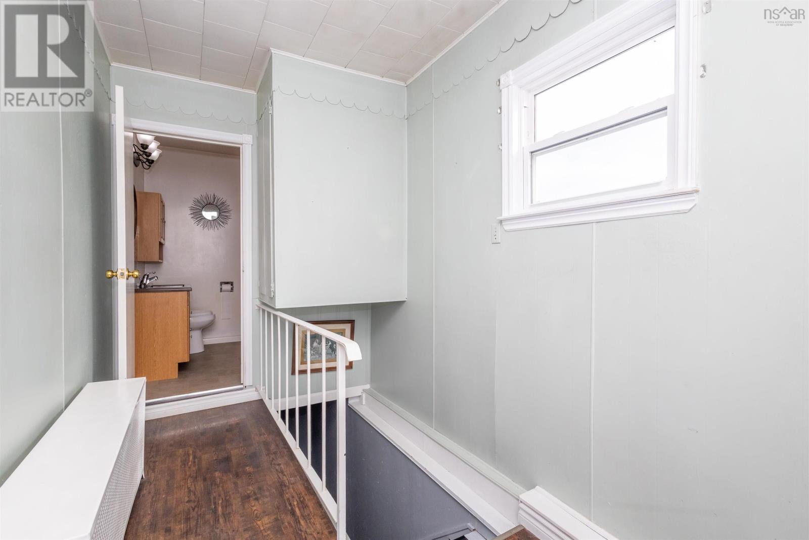 107 Ocean Avenue, Glace Bay, Nova Scotia  B1A 3V5 - Photo 8 - 202512299