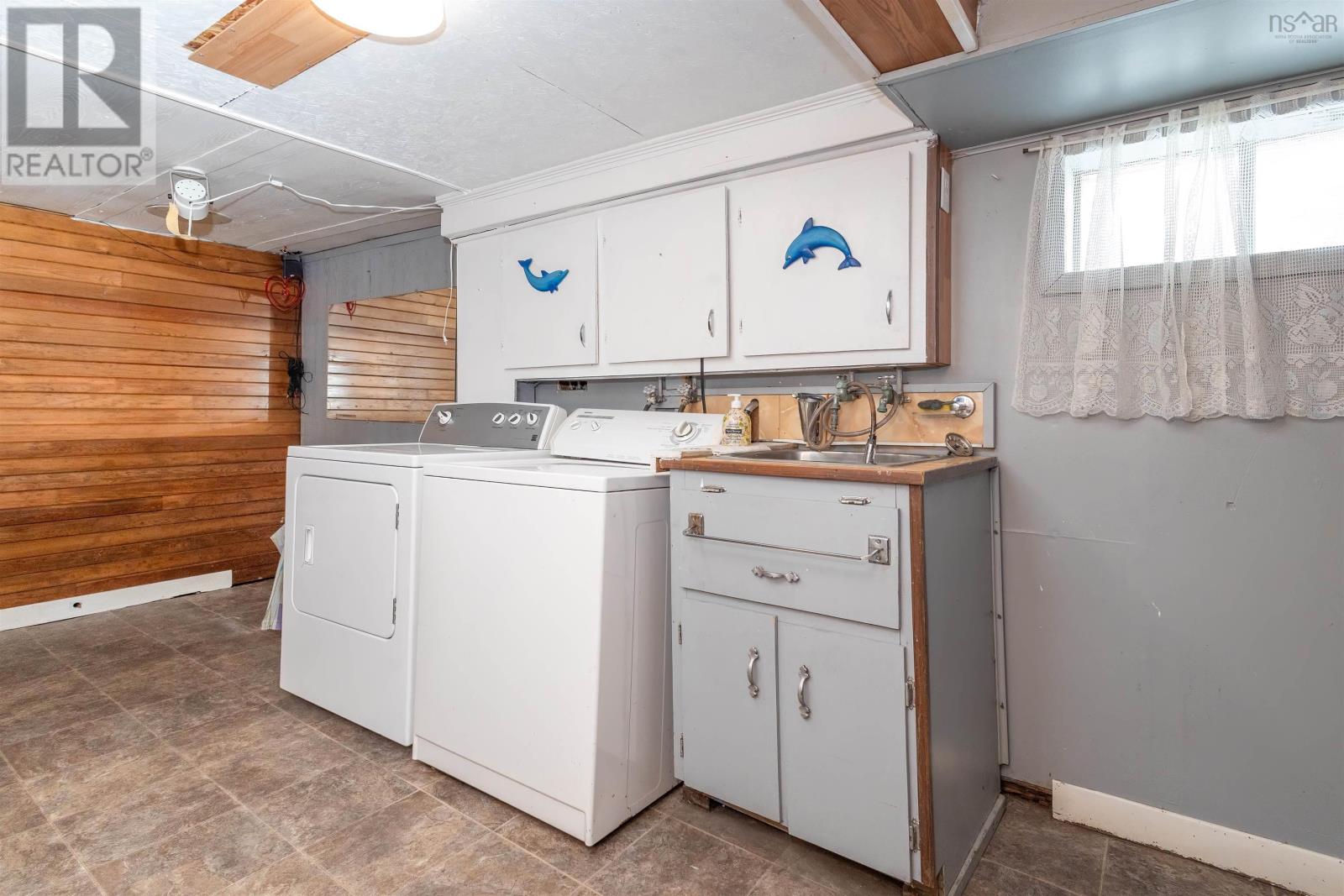 107 Ocean Avenue, Glace Bay, Nova Scotia  B1A 3V5 - Photo 22 - 202512299