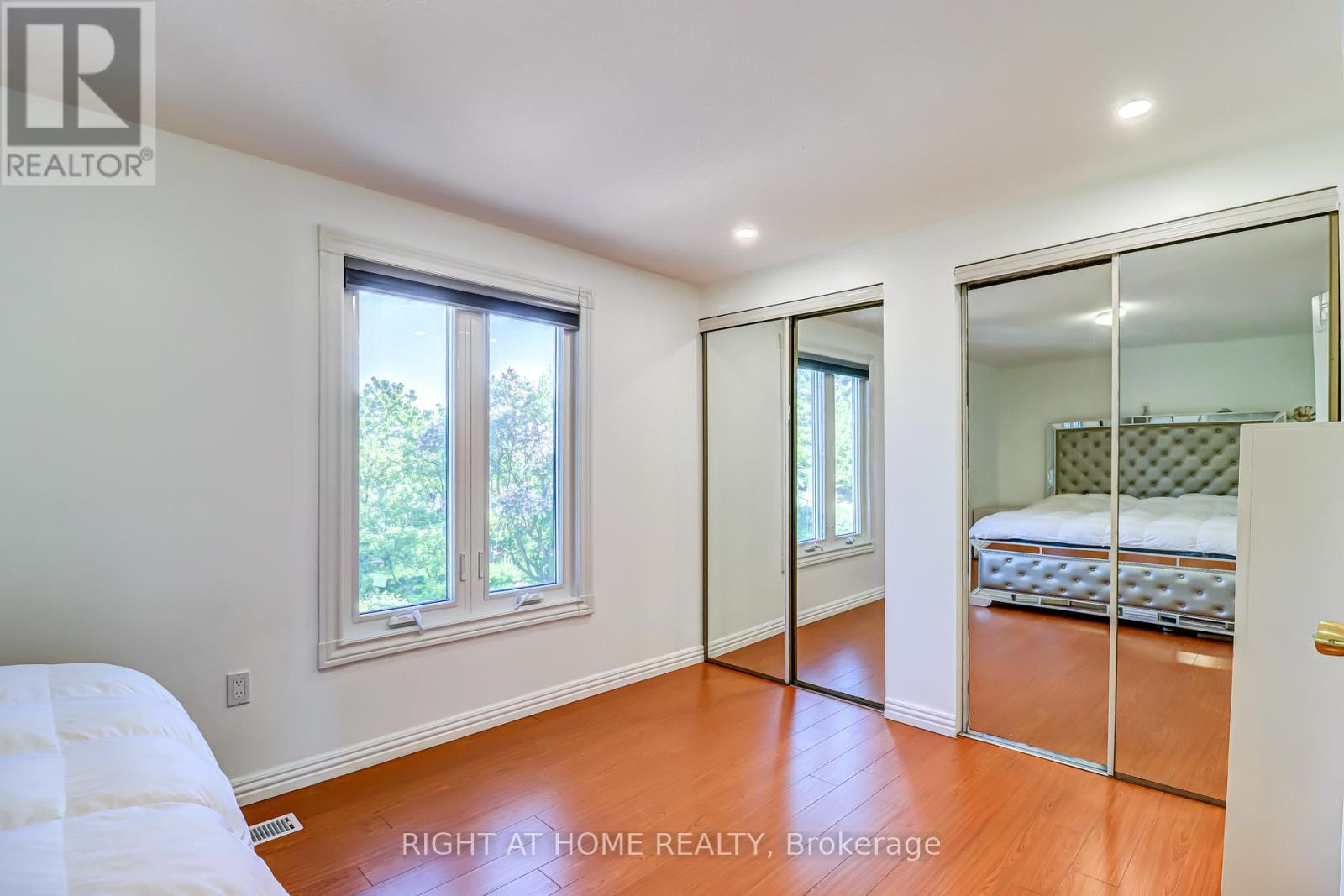 63 Cog Hill Drive, Vaughan (Glen Shields), Ontario L4K 1M6 - Photo 17 - N12312211