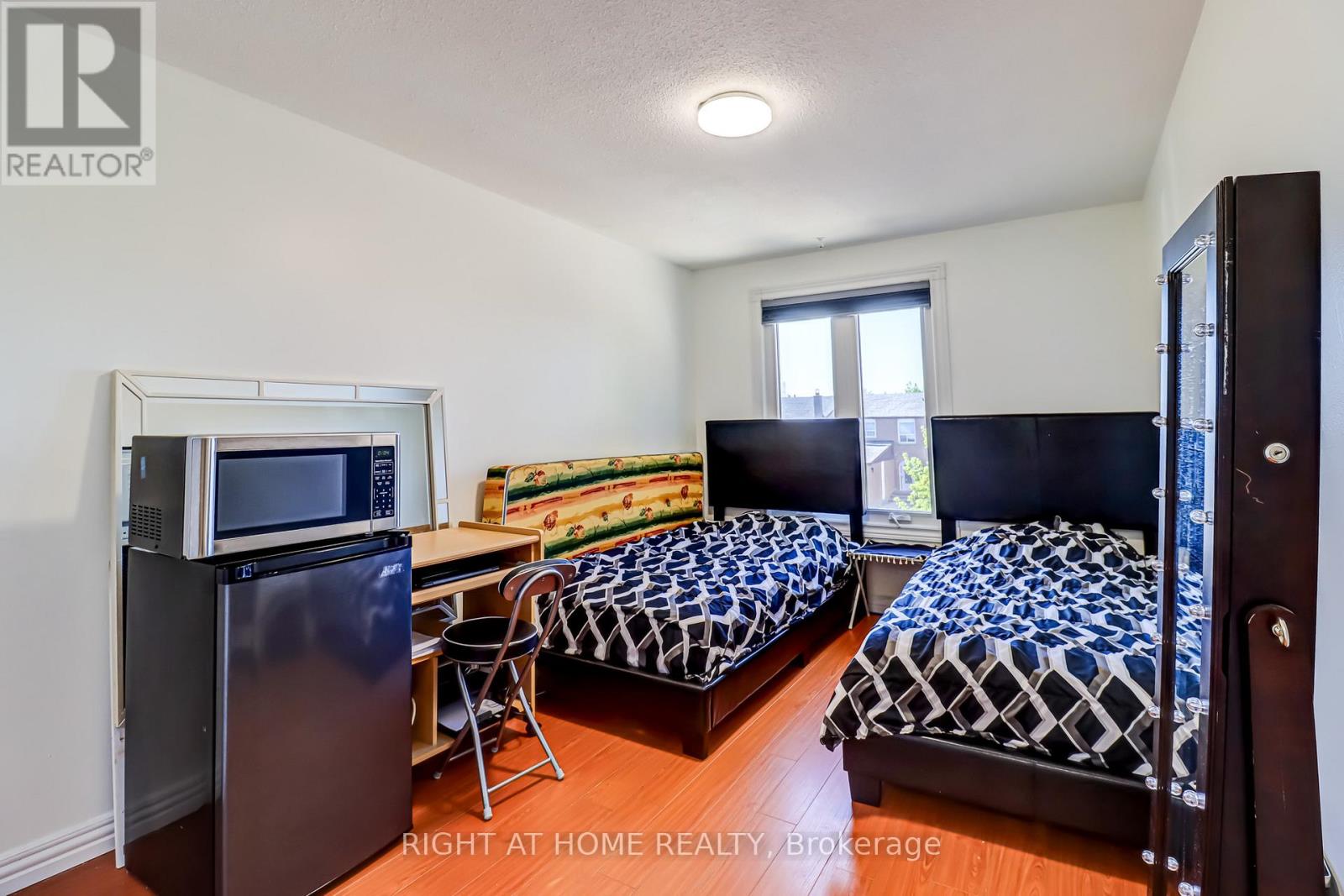 63 Cog Hill Drive, Vaughan (Glen Shields), Ontario L4K 1M6 - Photo 20 - N12312211