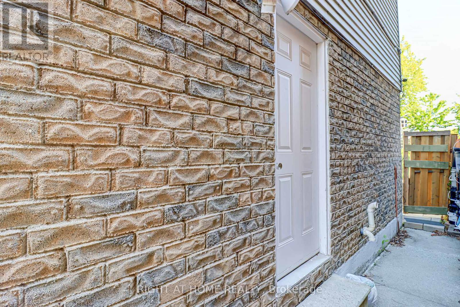 63 Cog Hill Drive, Vaughan (Glen Shields), Ontario L4K 1M6 - Photo 26 - N12312211