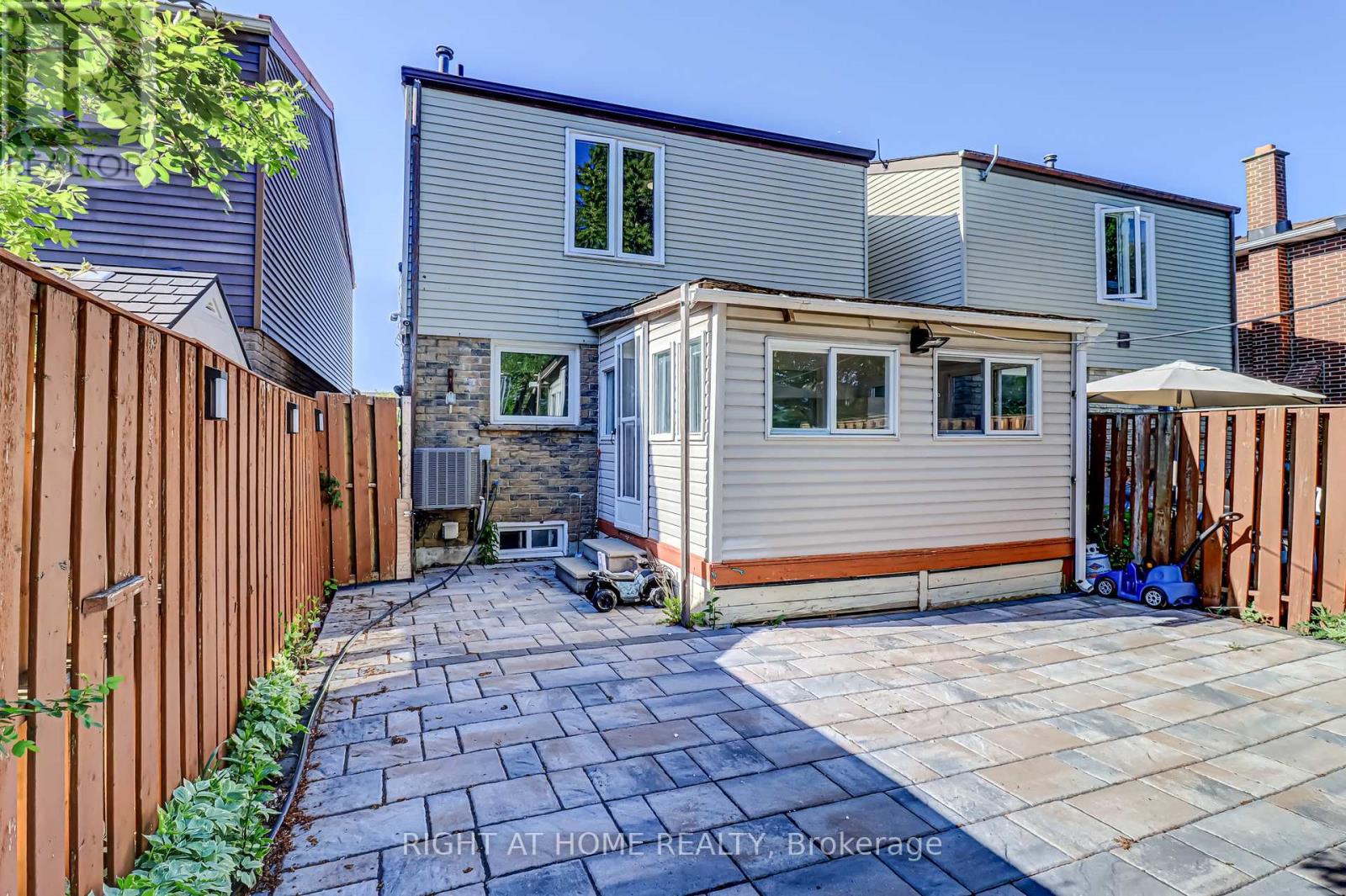 63 Cog Hill Drive, Vaughan (Glen Shields), Ontario L4K 1M6 - Photo 28 - N12312211