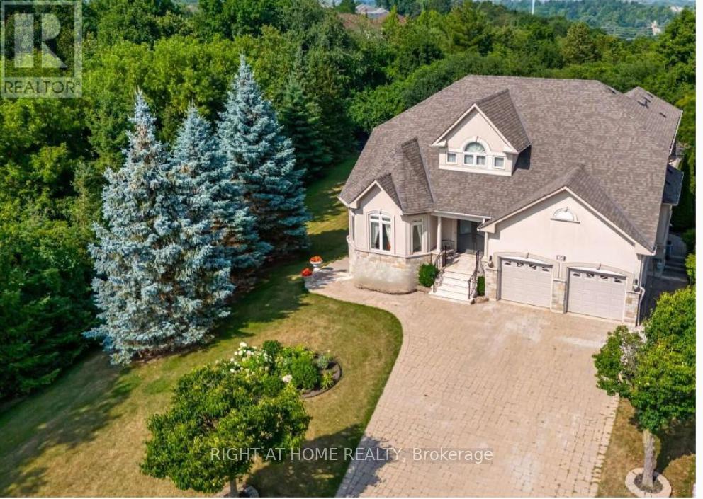 Property at 32 ROSA COURT image 1