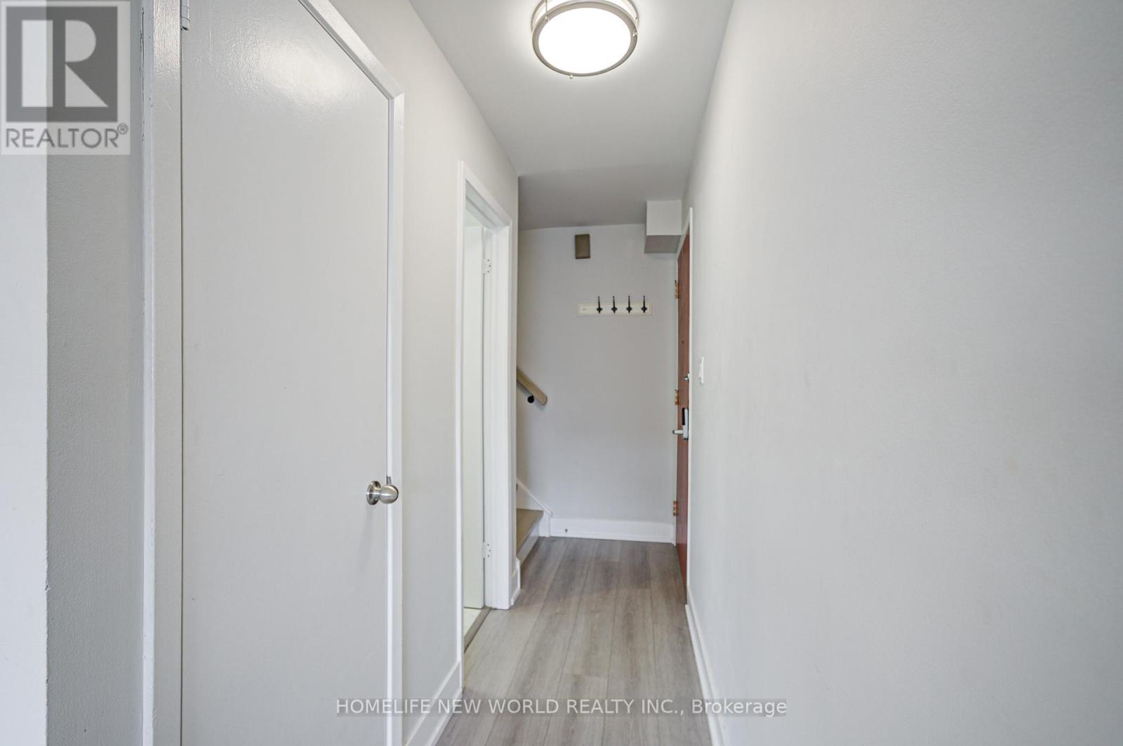 B - 133 Jefferson Avenue, Toronto, Ontario  M6K 3E4 - Photo 10 - W12312201