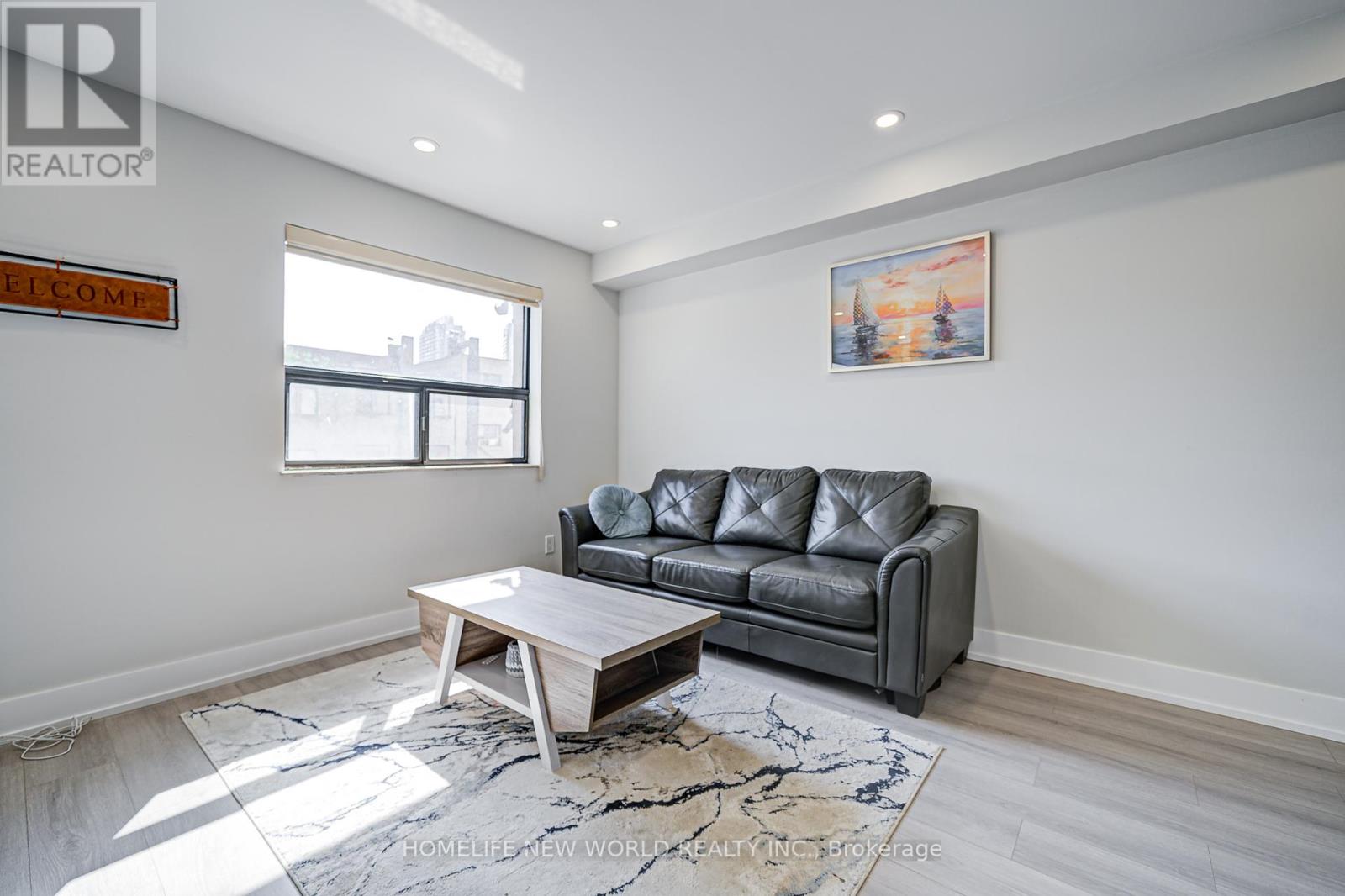 B - 133 Jefferson Avenue, Toronto, Ontario  M6K 3E4 - Photo 15 - W12312201
