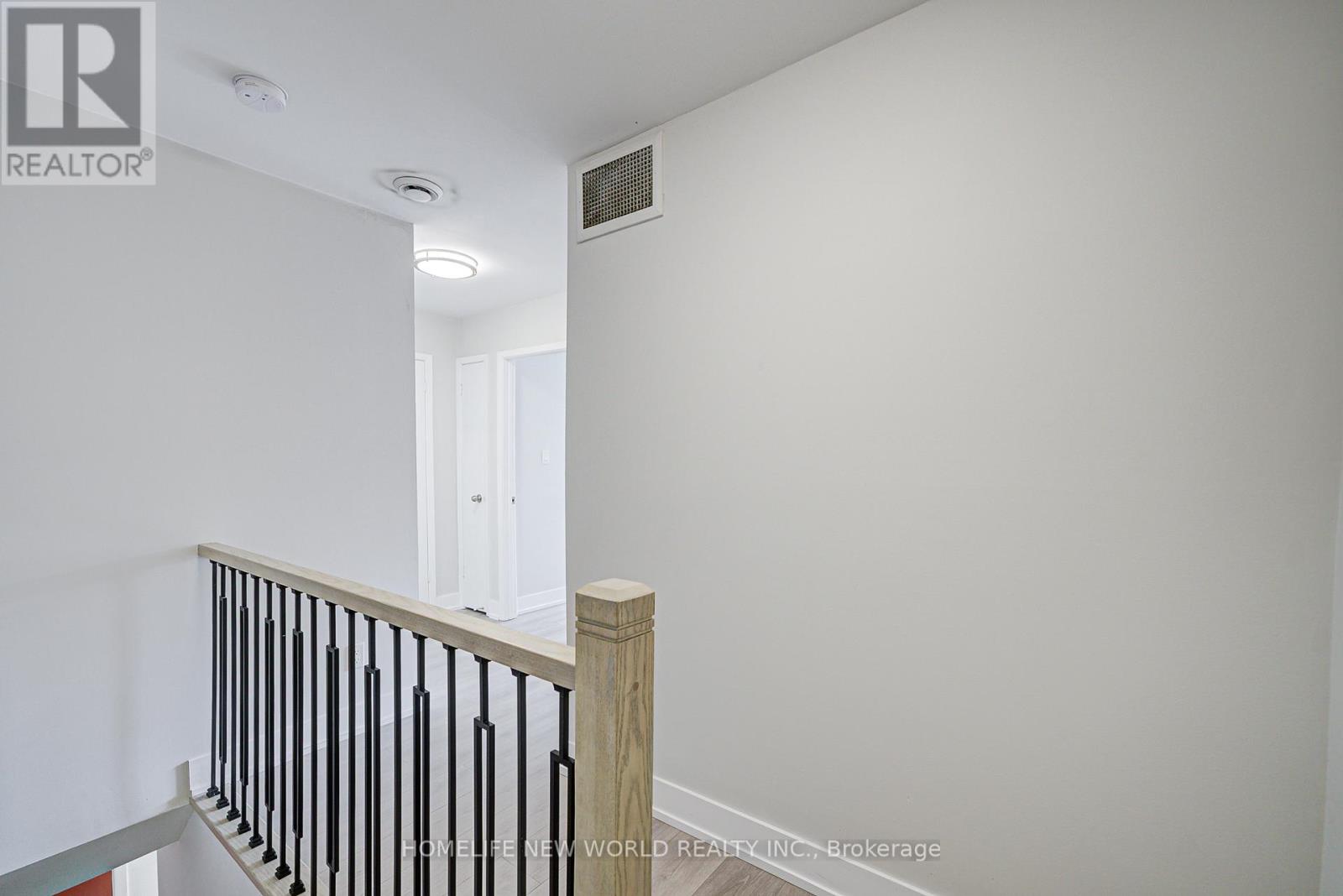 B - 133 Jefferson Avenue, Toronto, Ontario  M6K 3E4 - Photo 30 - W12312201
