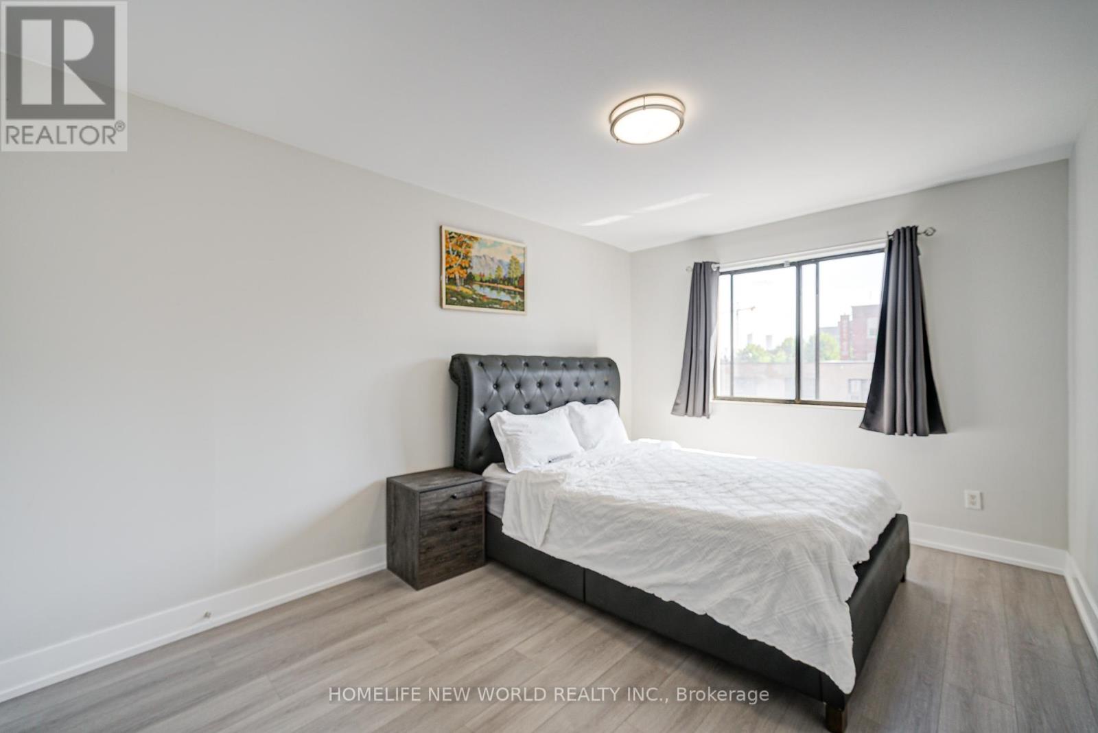 B - 133 Jefferson Avenue, Toronto, Ontario  M6K 3E4 - Photo 32 - W12312201