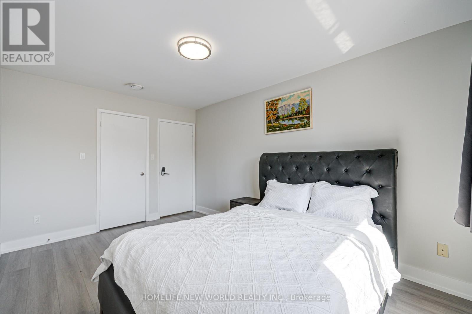 B - 133 Jefferson Avenue, Toronto, Ontario  M6K 3E4 - Photo 36 - W12312201