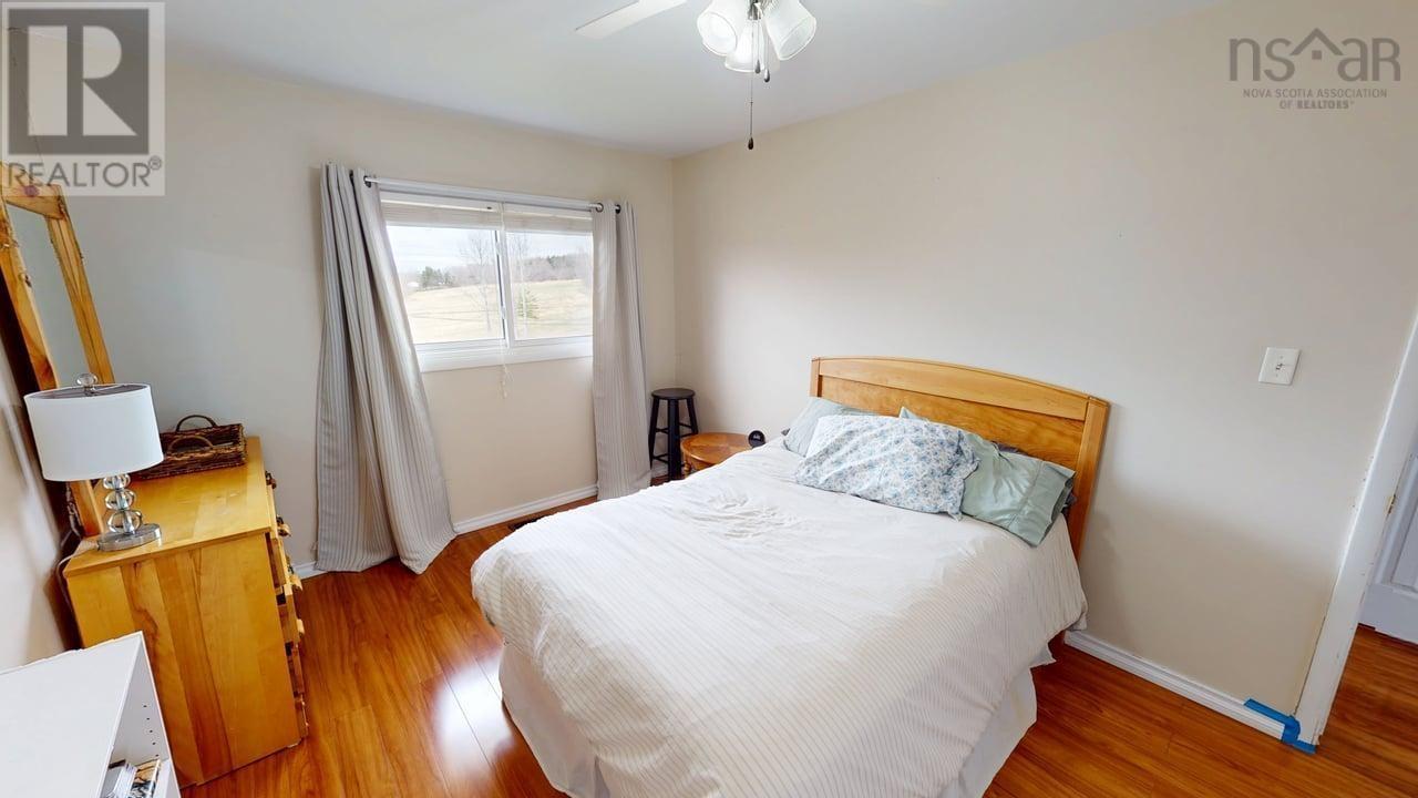 28 Weir Avenue, Stellarton, Nova Scotia  B0K 1S0 - Photo 9 - 202509187