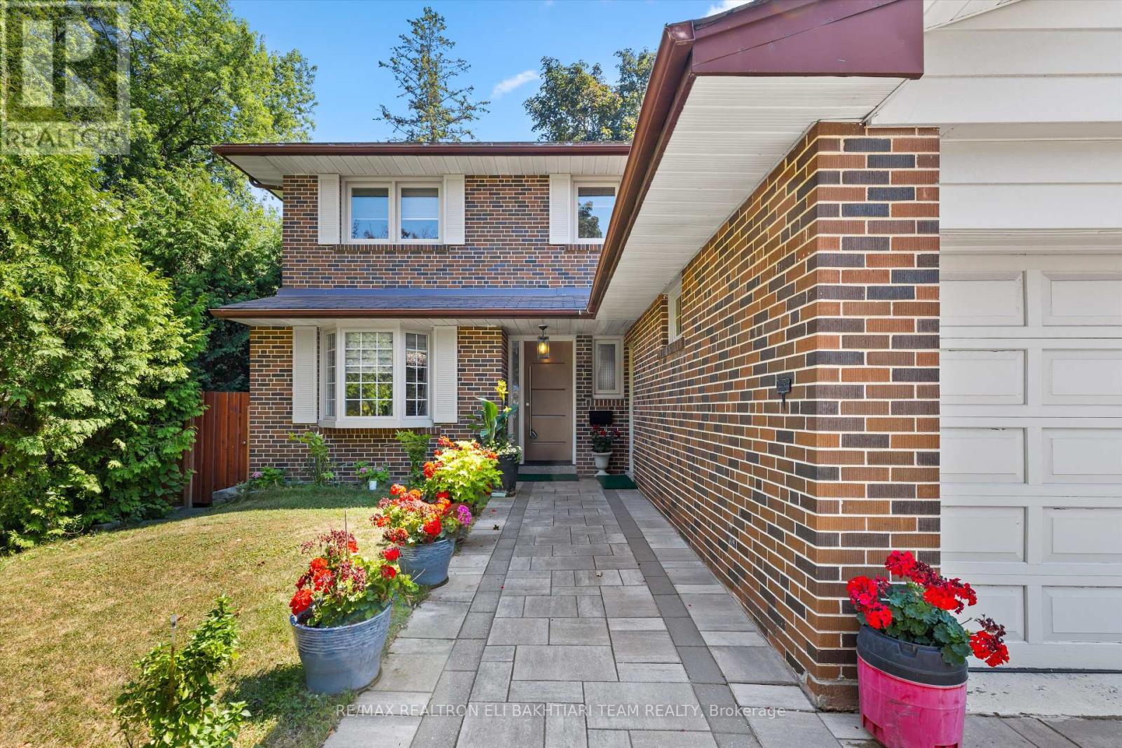 Property at 1 DONMAC DRIVE image 3
